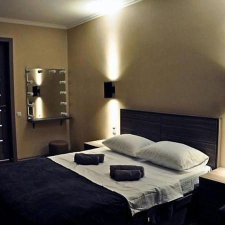 Superior Apartment On Kostava Tbilisi Buitenkant foto